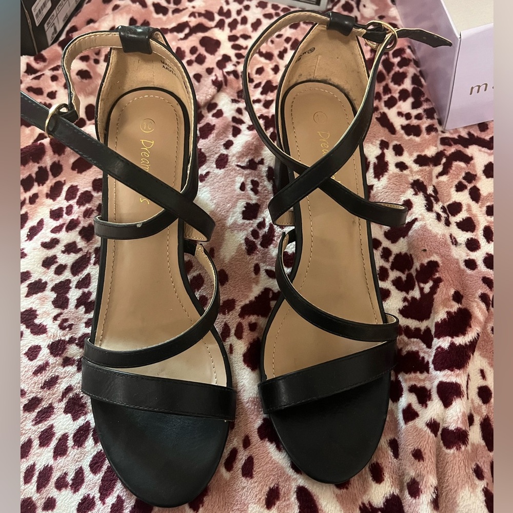 Dream Pairs Women's Black Strappy Sandals